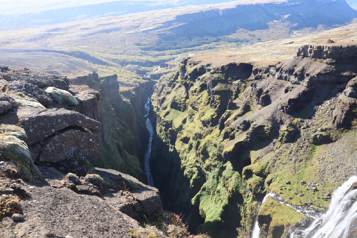Photo looking in line with the canyon, back towards where the river curves out to sea.