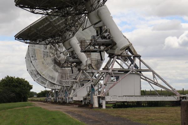 A closer view of the four track mounted dishes.