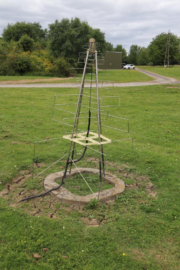 An antenna about the size and appearance of a Christmas tree.